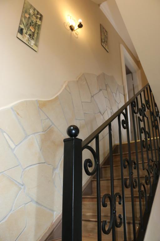 Aradi Vendeghaz Hotel Miskolc Luaran gambar
