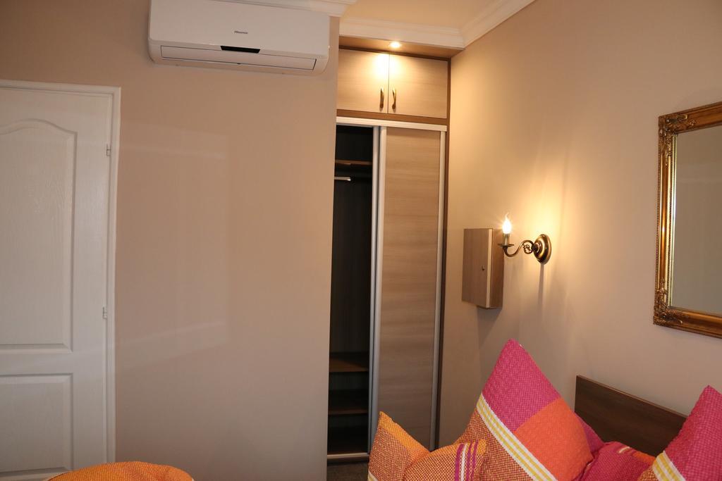 Aradi Vendeghaz Hotel Miskolc Bilik gambar